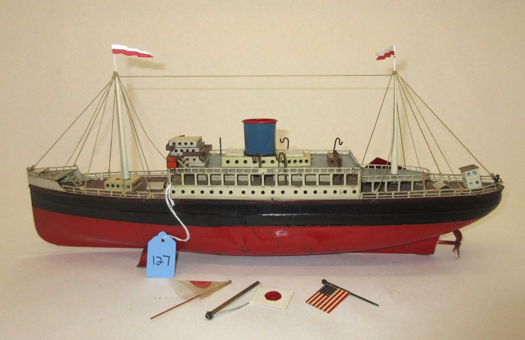 GERBRUDER FLEISCHMANN 20" TIN WIND-UP OCEAN LINER (1 of 5)