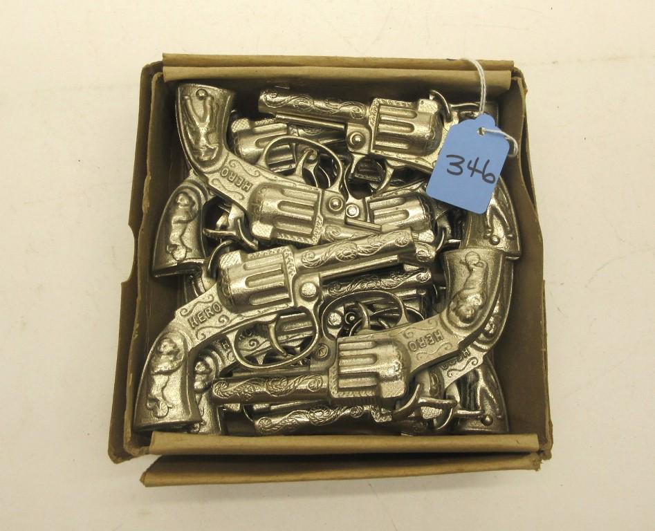 STORE BOX OF 12 HERO CAP GUNS: STORE BOX OF 12 HERO CAP GUNS