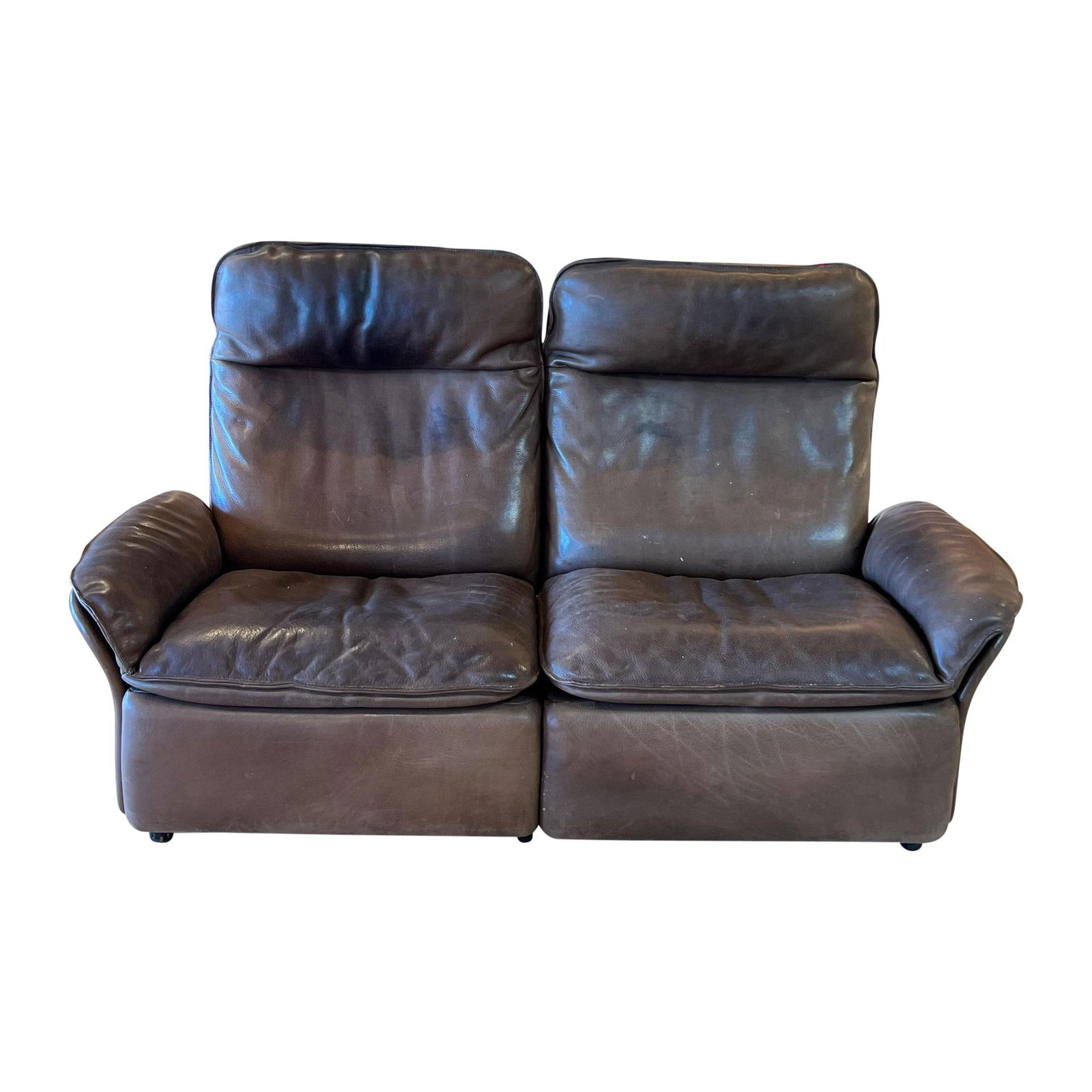 DS 49 Leather Loveseat by De Sede 1970s: DS 49 Leather Loveseat by De Sede 1970s