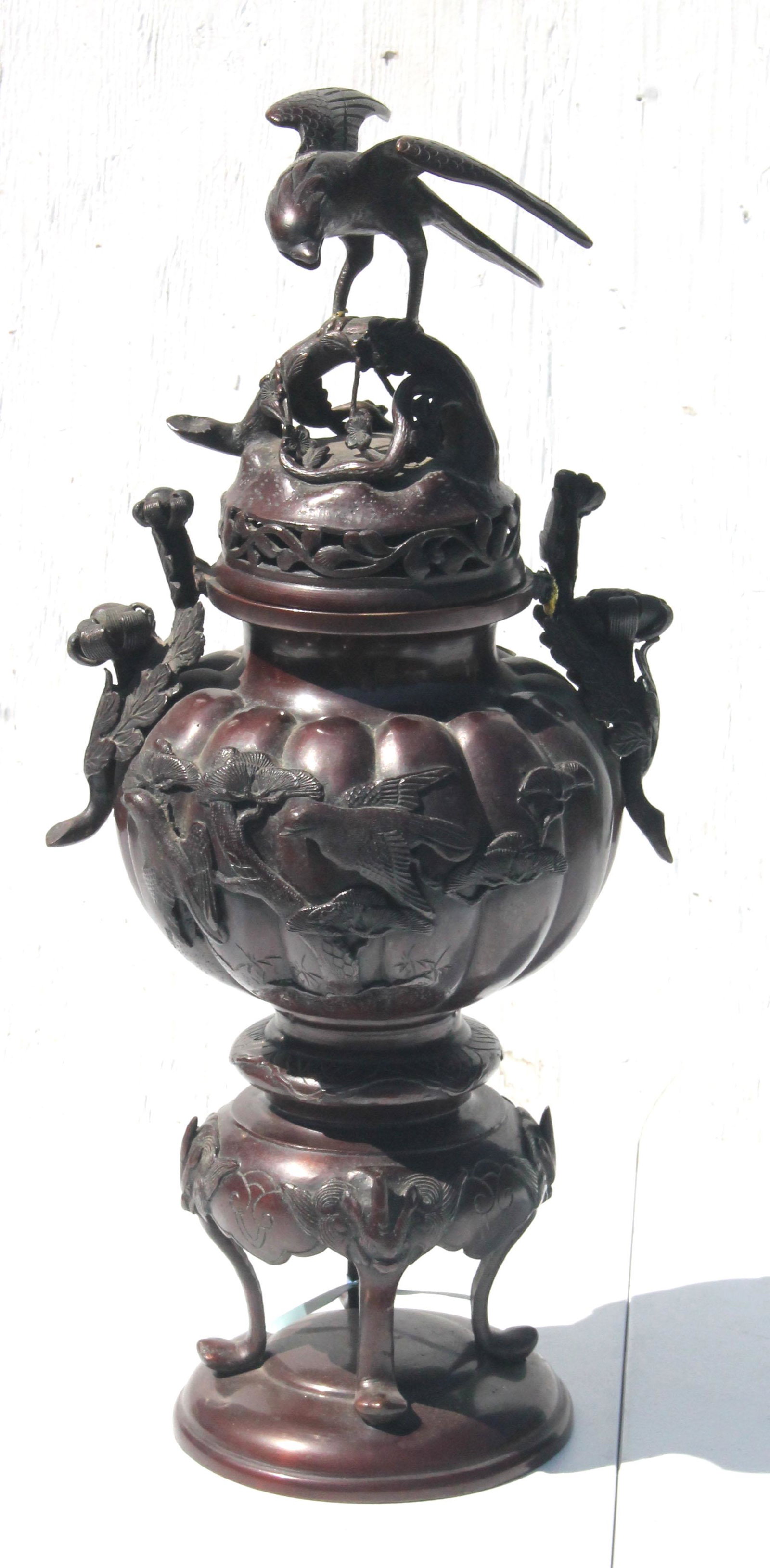 Meiji period ca 1860s bronze urn with bird decoration -: Meiji period ca 1860s bronze urn with bird decoration - 20" tall