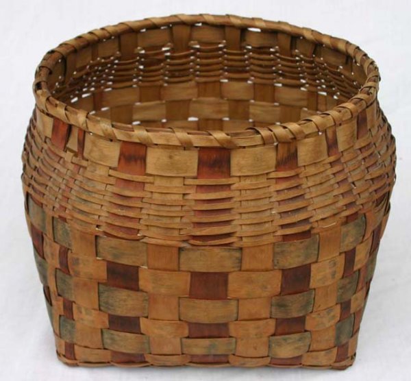 fine quality antique Northeast Native American po