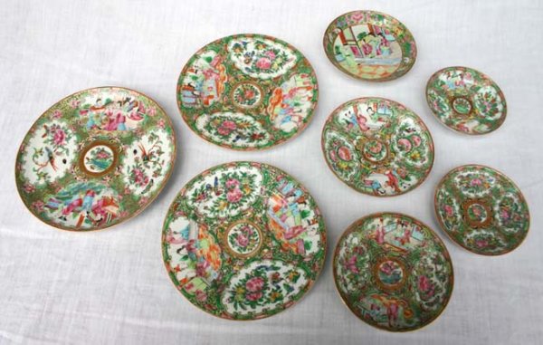lot of 8 Rose Medallion round plates from 8" to 4