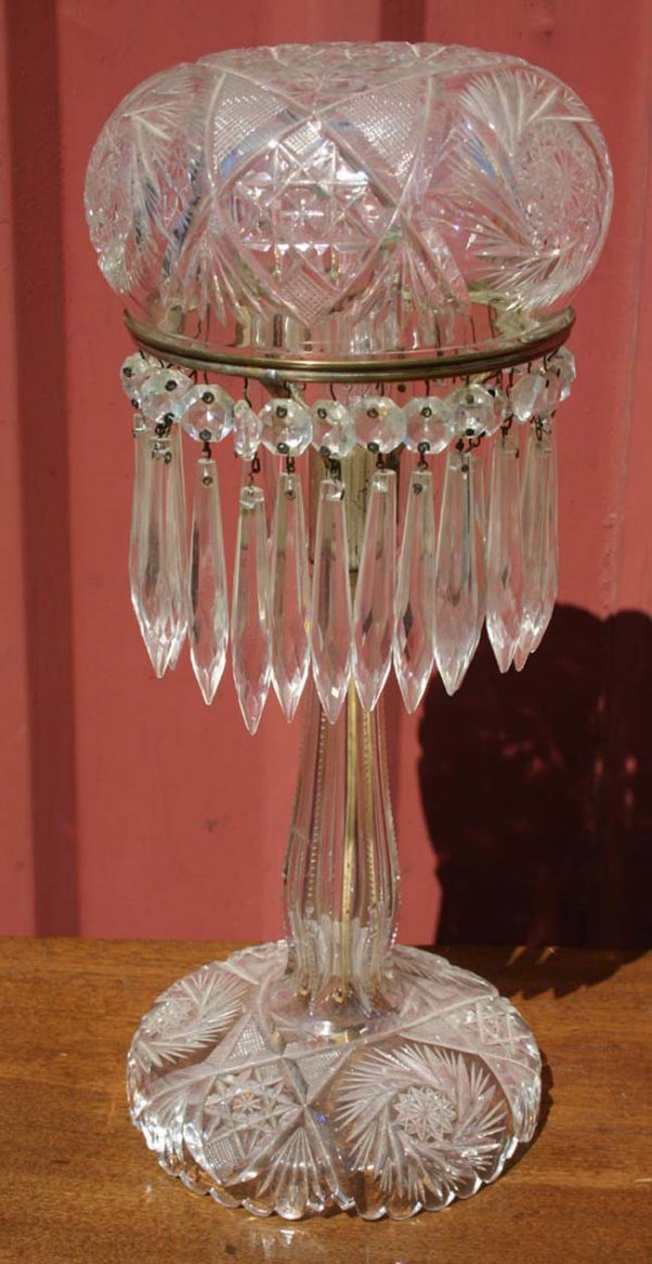 fine cut glass table lamp 14 1/2" tall
