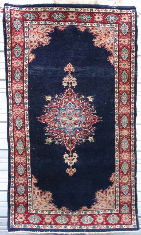 semi antique Persian Oriental Rug 5'2"x3'