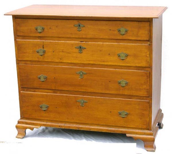 period Rhode Island ca 1760 maple 4 drawer chest