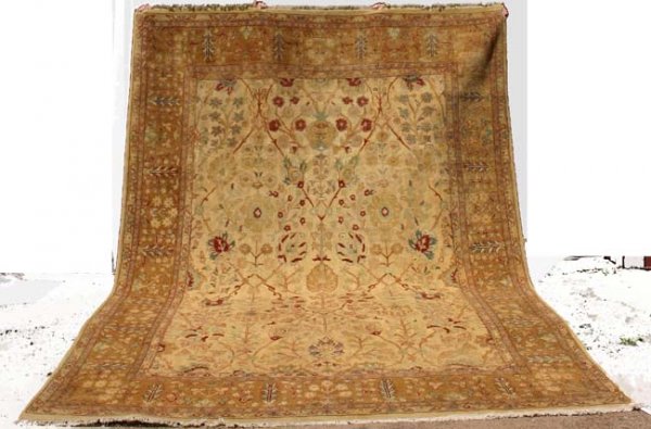 Fine 9' x 13' 3" Agra Sultanabad Oriental Rug