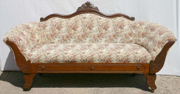 Vict carved walnut sofa w serpentine back & carved