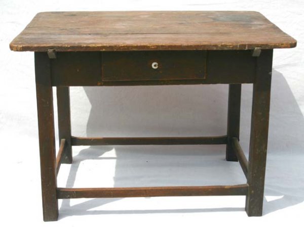 Ca 1750 New England 1 drawer stretcher base work ta