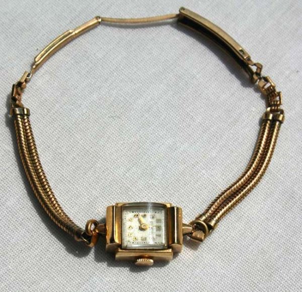 Bulova 14k ladies wrist watch