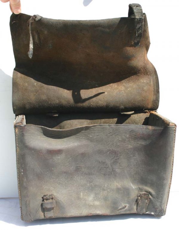 Civil War doctor's field bag - 2