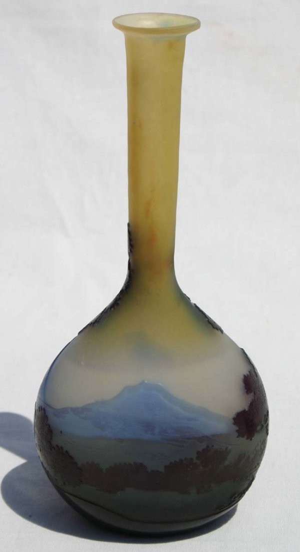 Galle French Cameo 7" banjo vase w wonderful sceni - 2