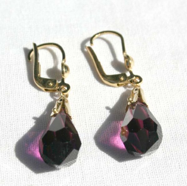 14k gold w faceted purple glass earrings