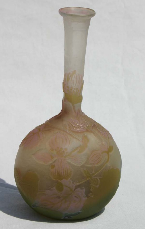 Galle French Cameo 6 1/2" banjo vase w pink & gre