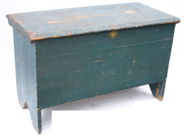 late 18th / early 19th C 6 board blanket chest w b