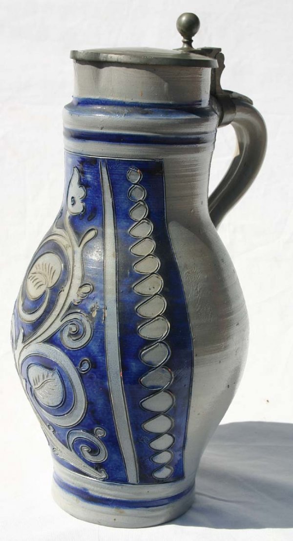 fine mid 19th C 13" stoneware 2 L flagon w cobalt