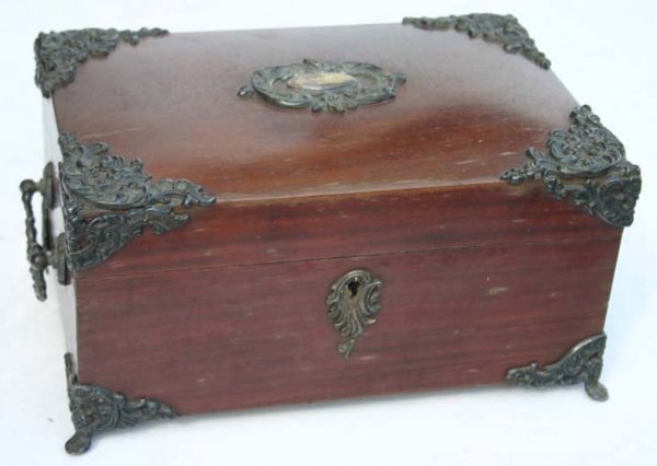Victorian rosewood desser box w 2 handles & metal
