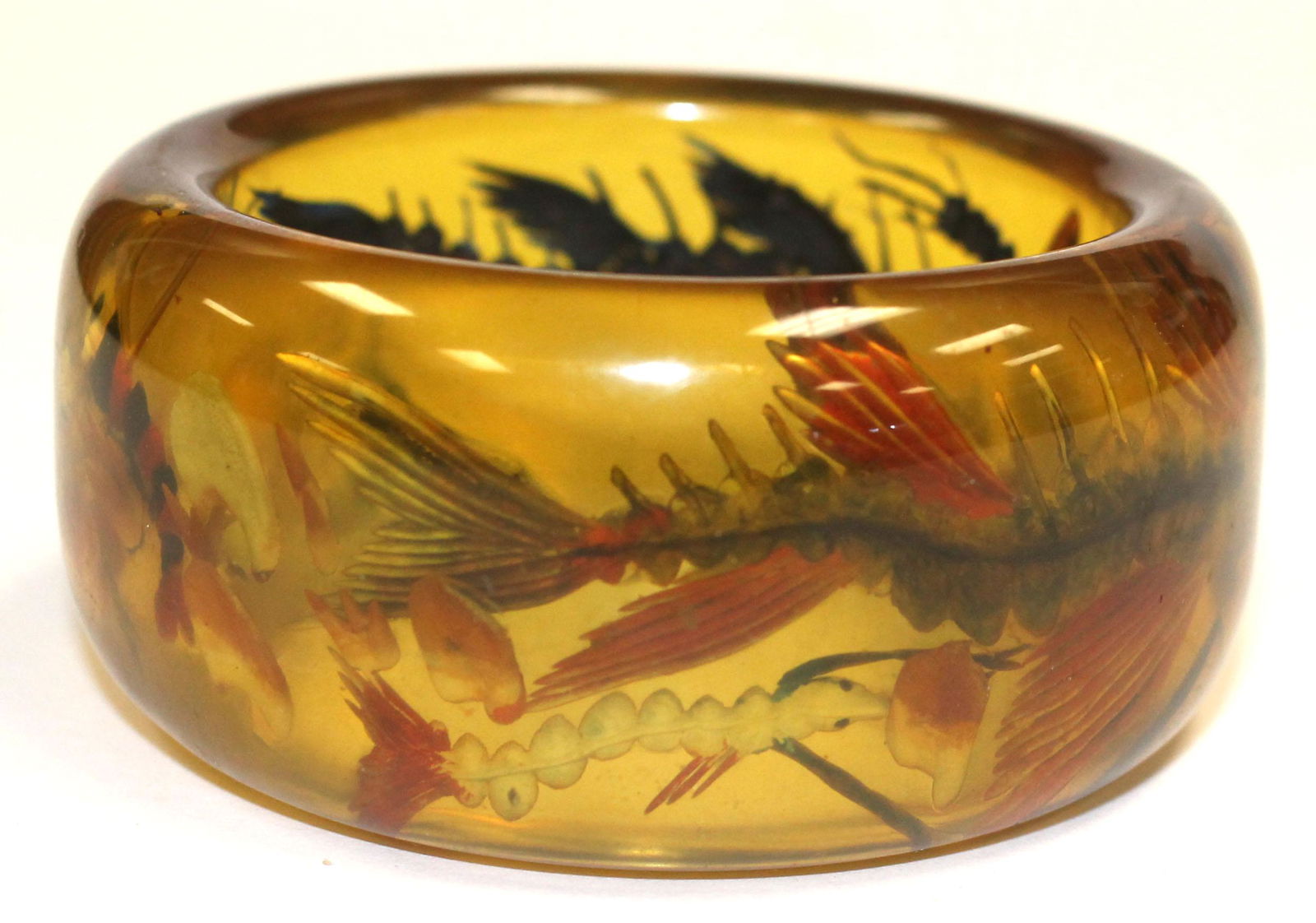 Vintage Bakelite reverse carved apple juice bangle w (1 of 6)