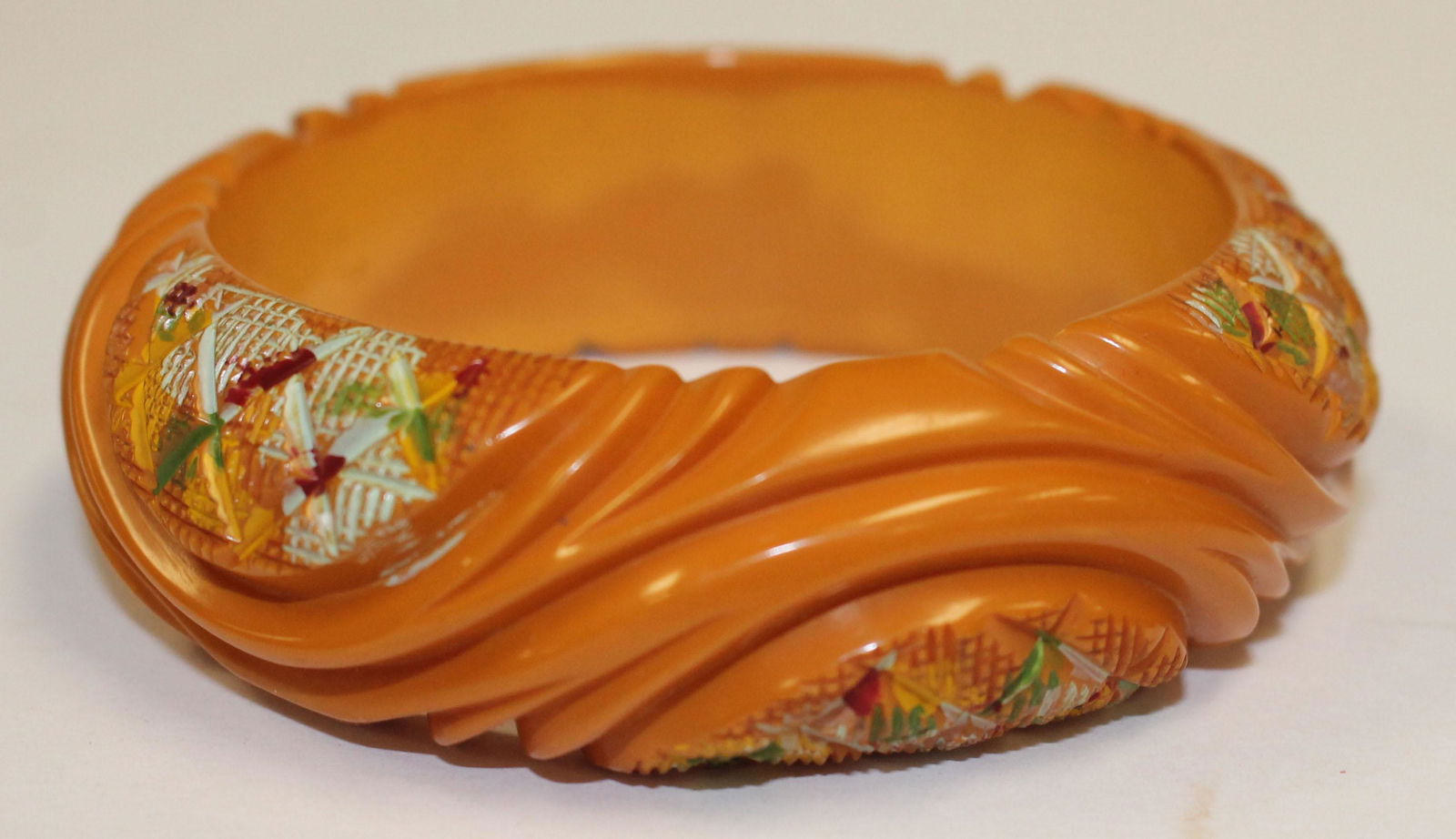Vintage Bakelite carved & painted bangle bracelet - 3 (1 of 3)