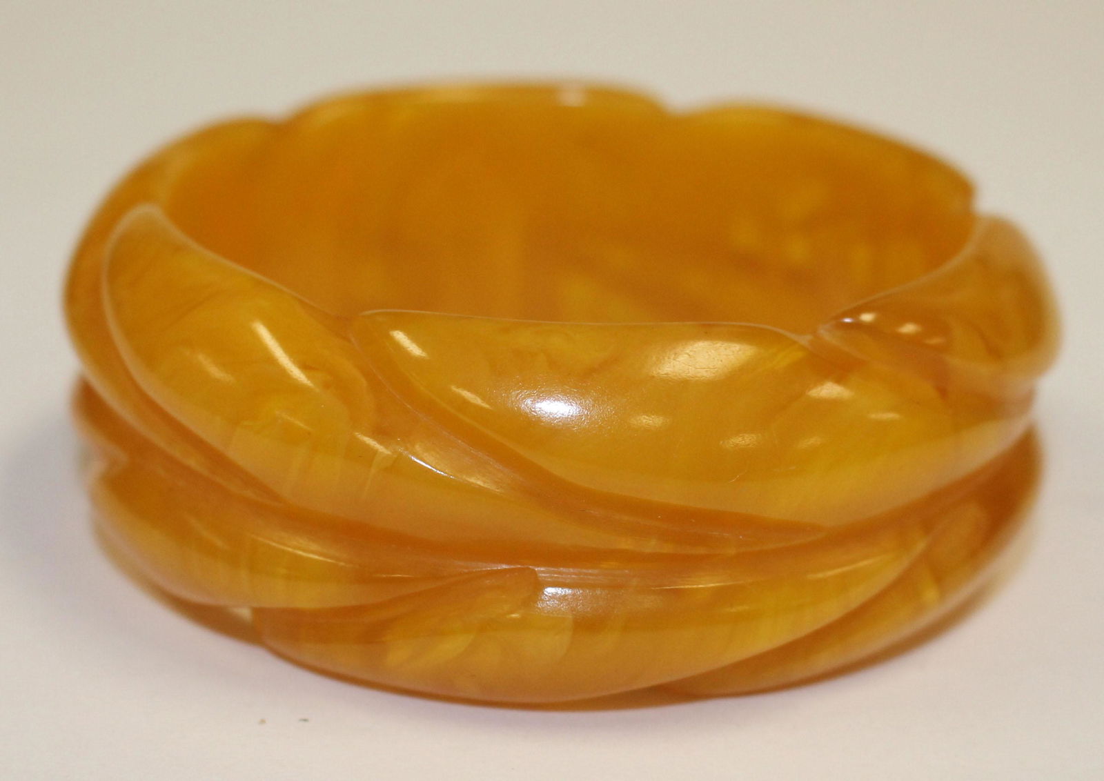 Vintage Bakelite carved marbled bangle bracelet - 3 (1 of 2)