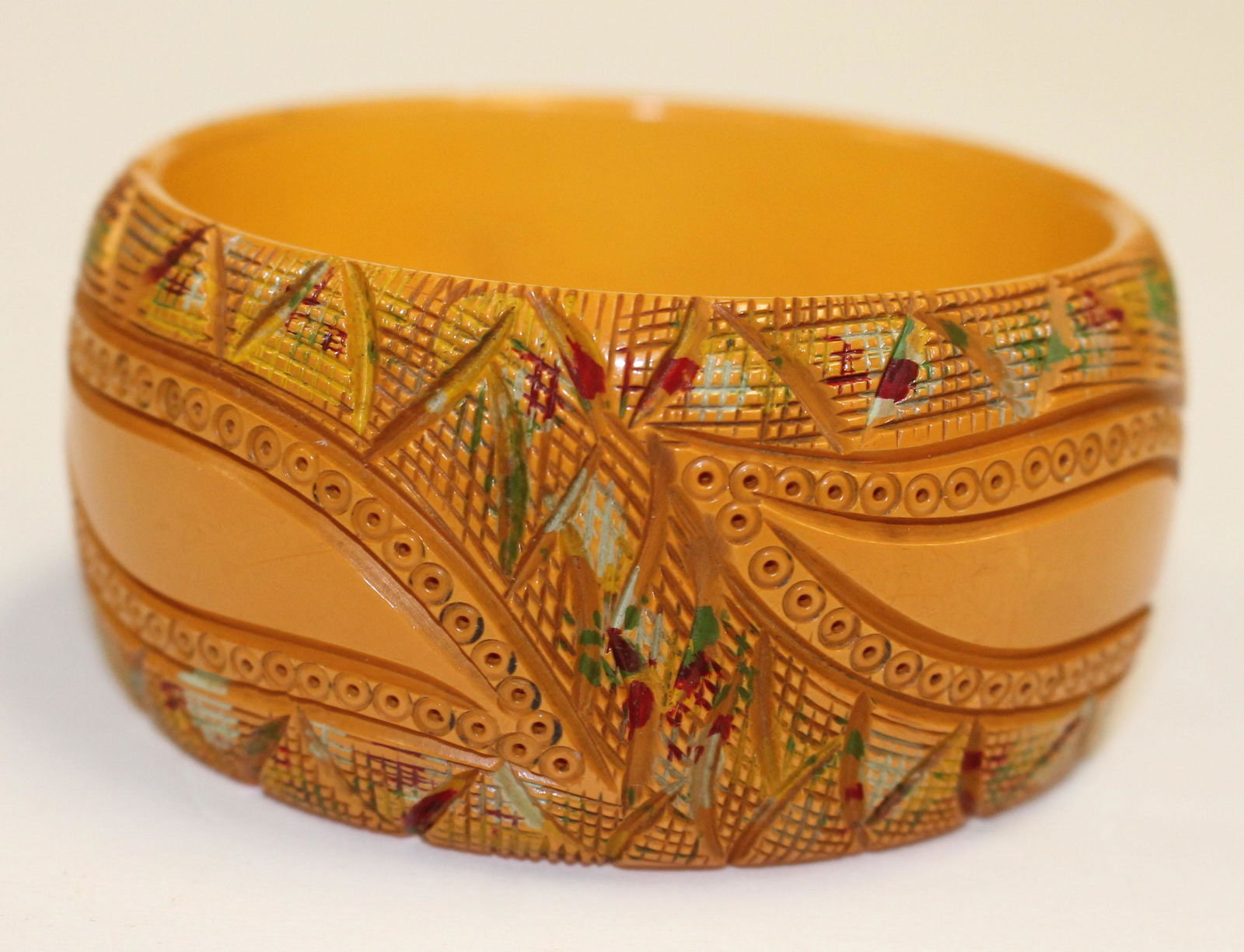 Vintage Bakelite carved & painted bangle bracelet - 3" (1 of 3)