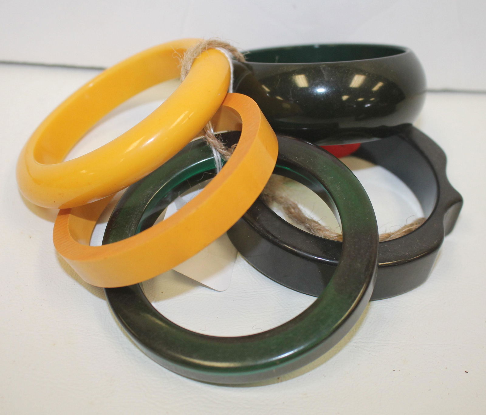5 Vintage Bakelite bangle bracelets in ebony, yellow & (1 of 6)