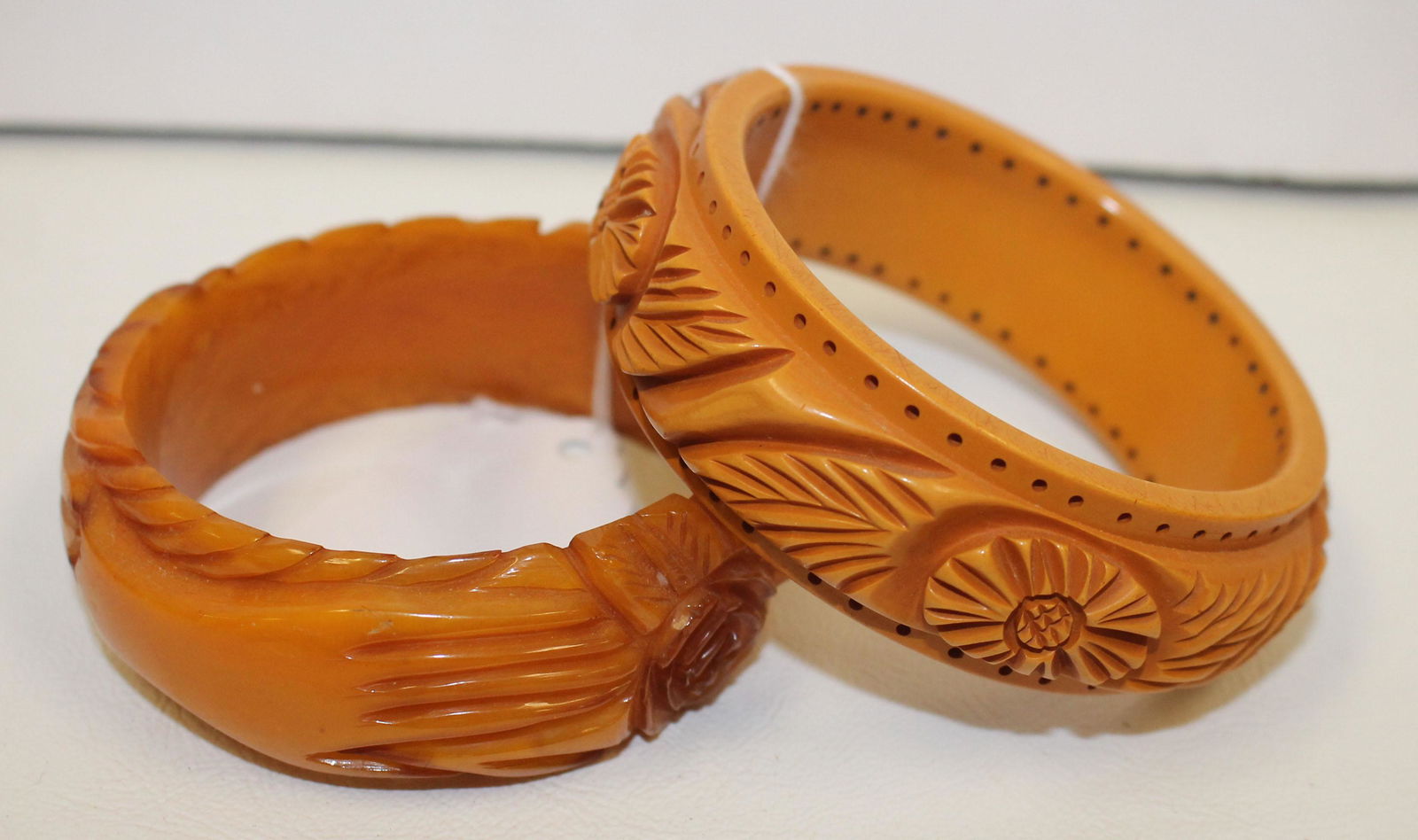 2 Vintage Bakelite carved butterscotch bangle bracelets (1 of 4)