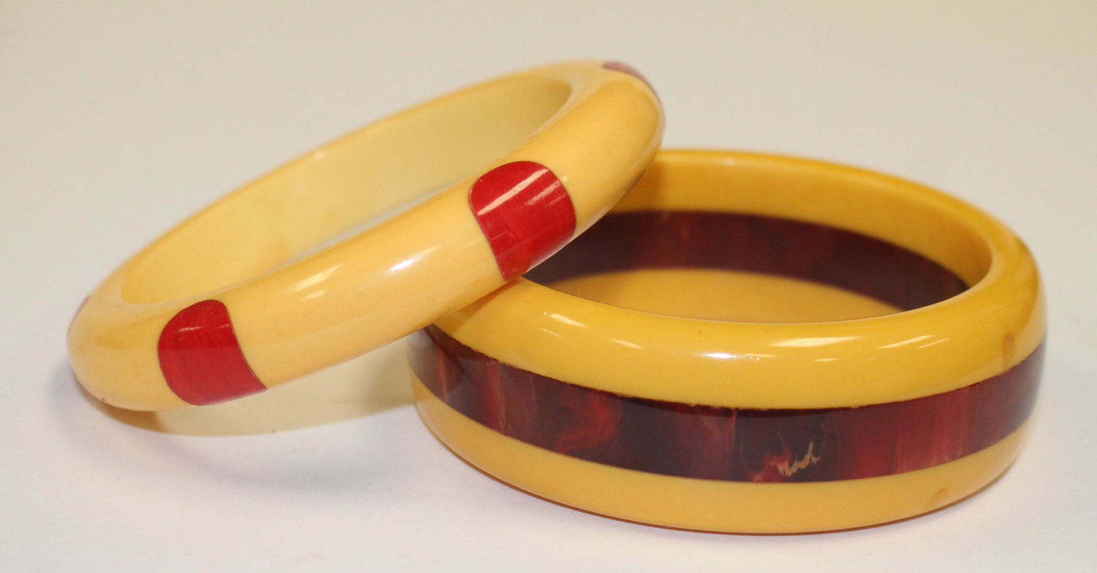 2 Vintage Bakelite laminated bangle bracelets - 3 1/4" (1 of 3)