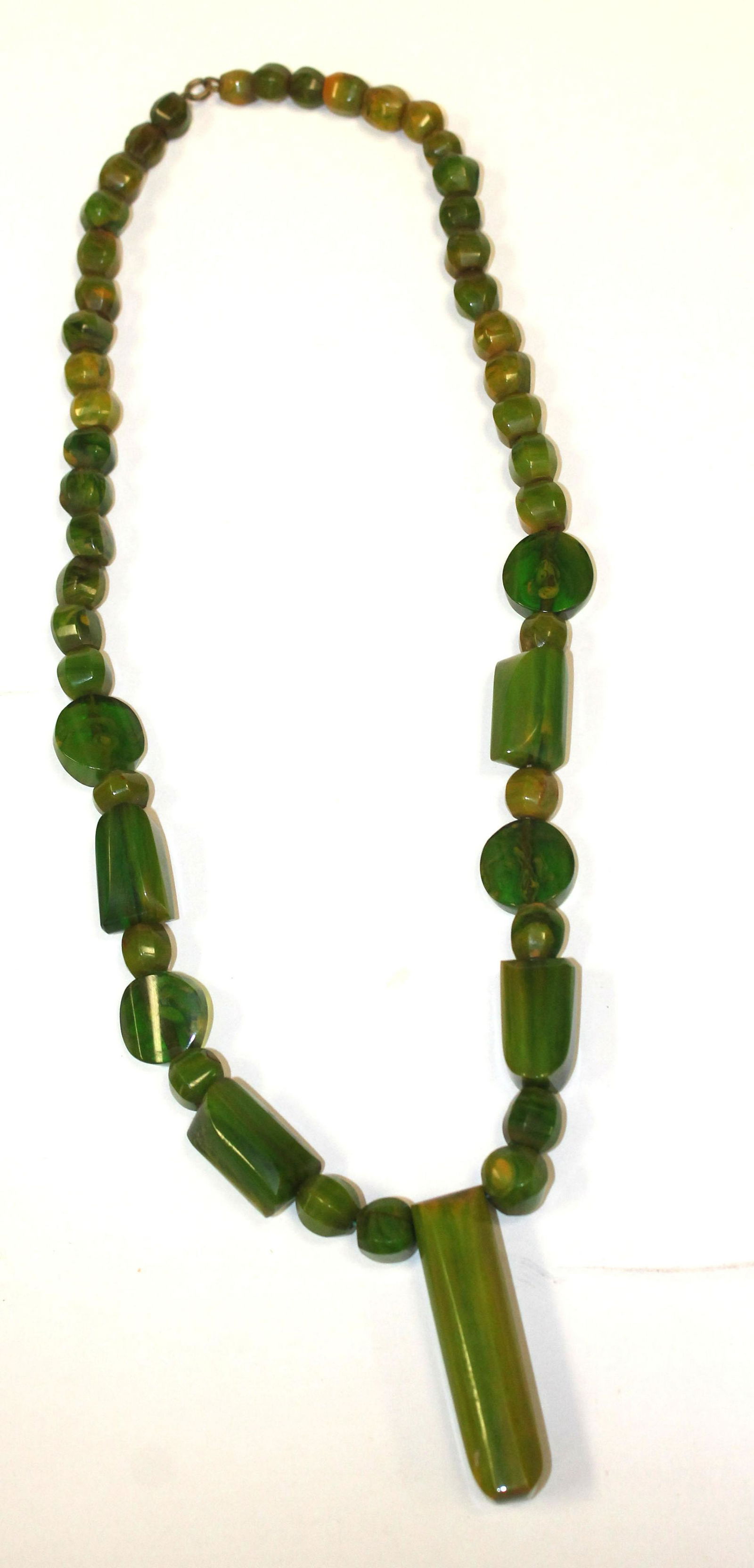 Vintage Bakelite green marbled beaded necklace - 14" (1 of 3)