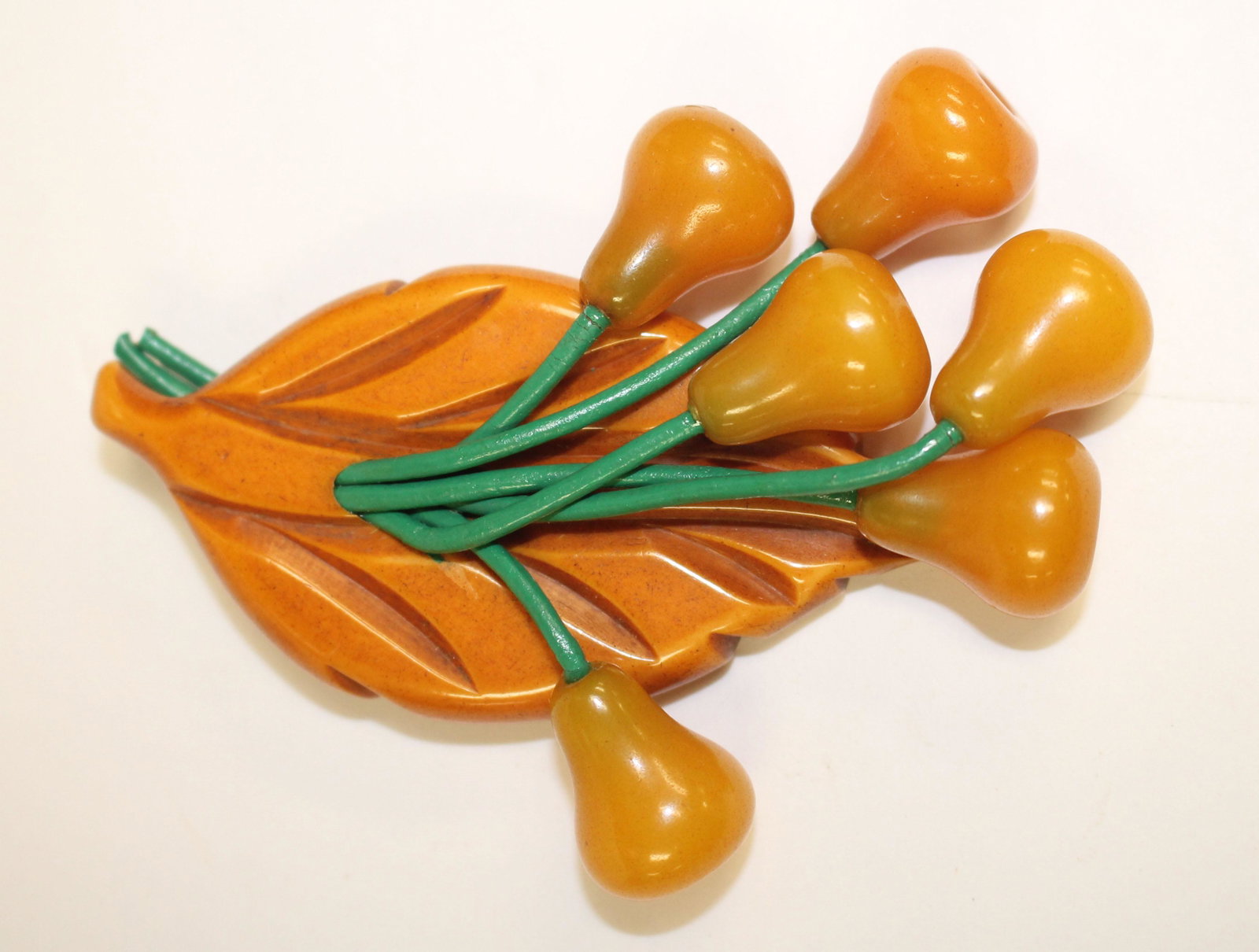 Vintage Bakelite dangling pears pin - 3 3/4": Vintage Bakelite dangling pears pin - 3 3/4"