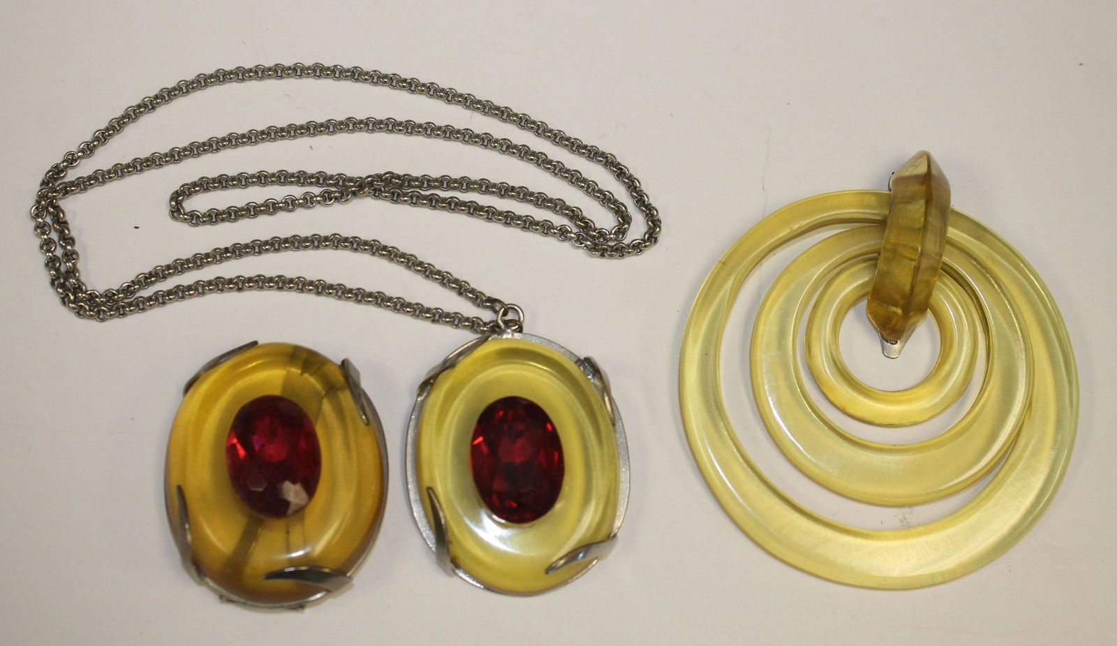 Lot of 3 Vintage Bakelite translucent yellow items incl (1 of 4)