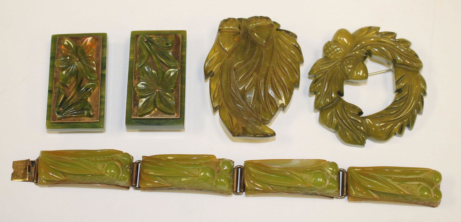 lot of 5 pieces Vintage Bakelite marbled green incl (1 of 3)