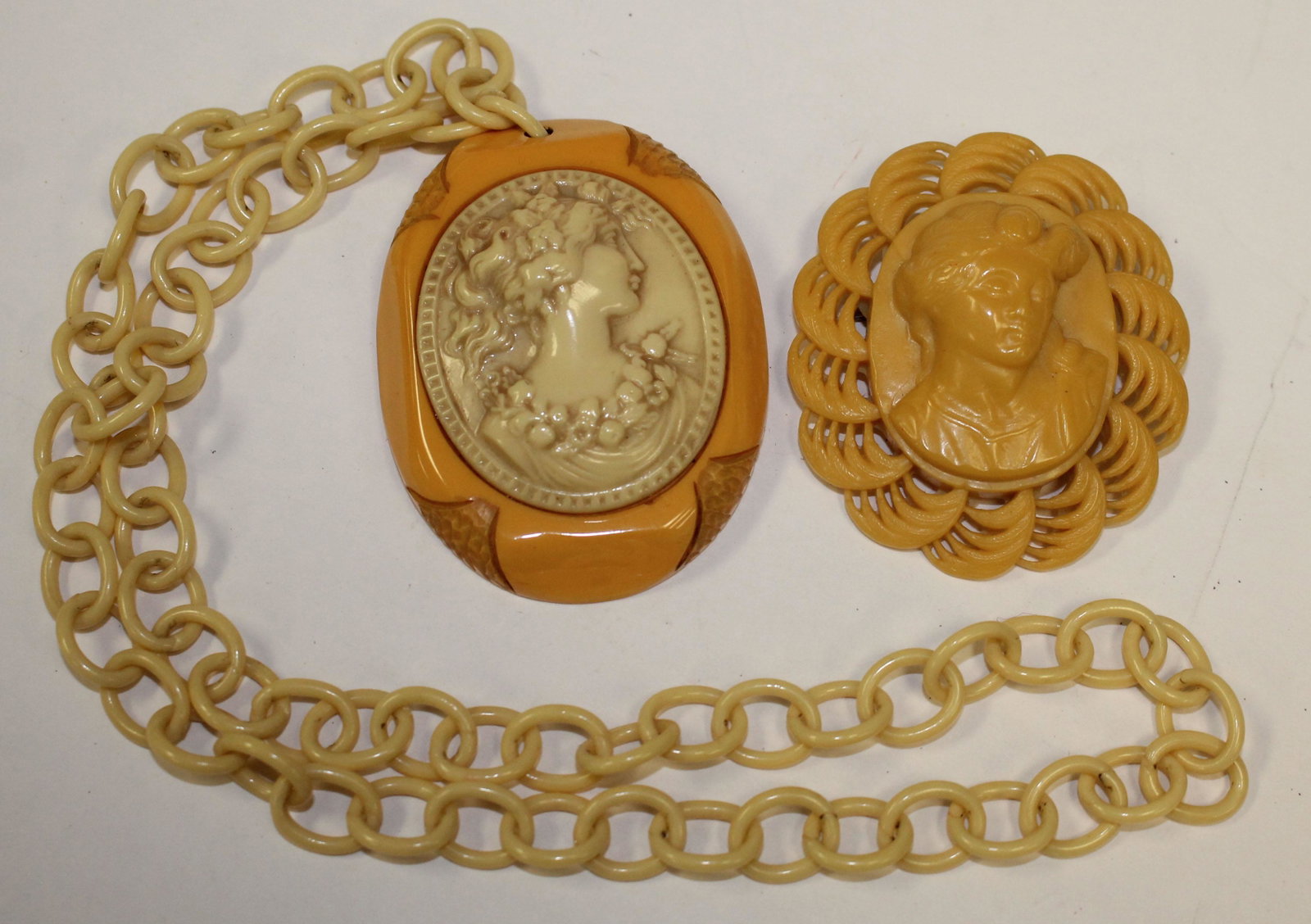 lot of 2 Vintage Bakelite butterscotch cameo pin &: lot of 2 Vintage Bakelite butterscotch cameo pin & pendant on bakelite chain - 2 1/4" - 2 1/2"
