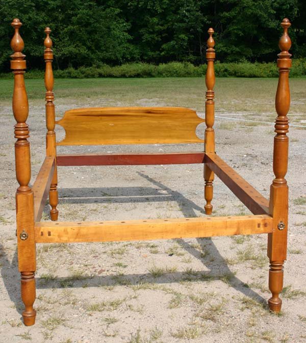 wonderful ca 1830 New England tiger maple canopy b