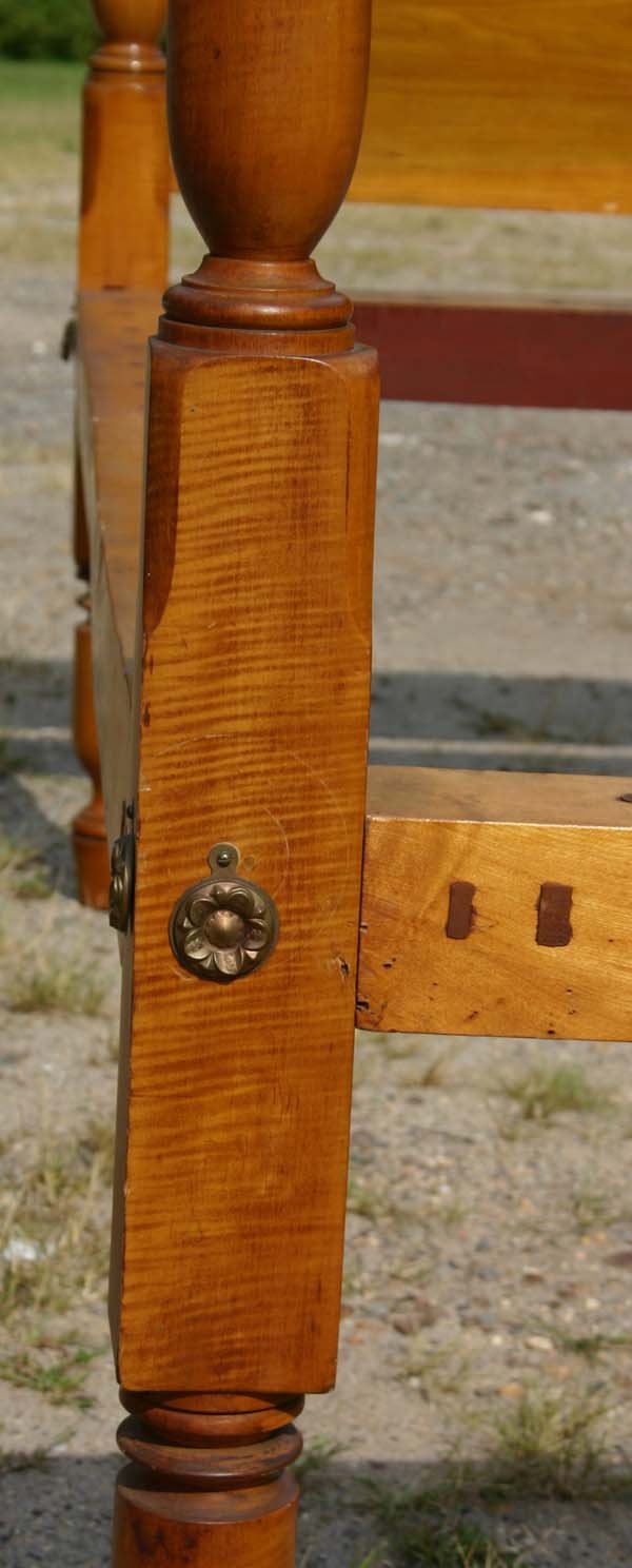 wonderful ca 1830 New England tiger maple canopy b - 2