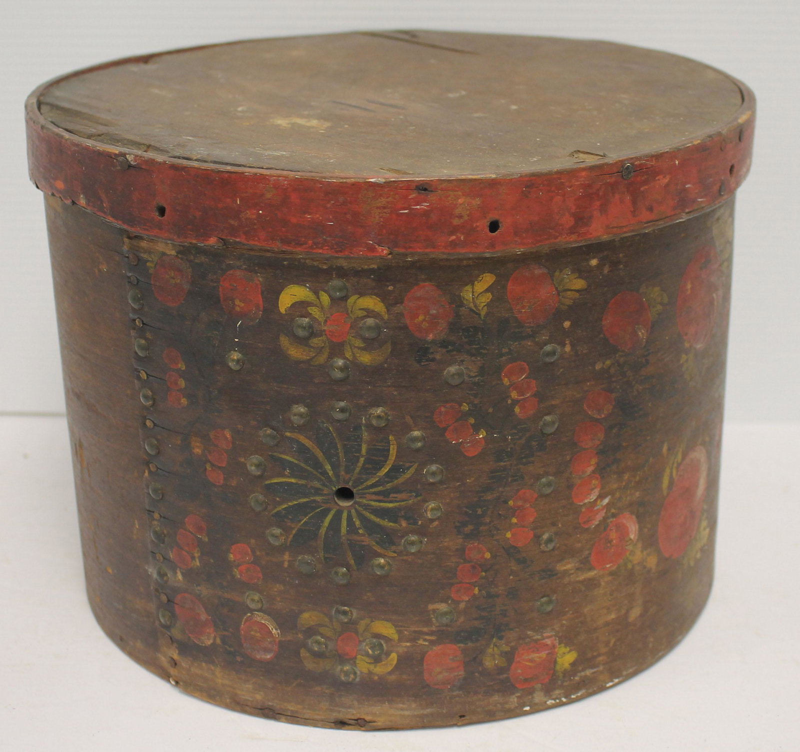 18thC tack & tole style paint dec pantry box - 9" tall: 18thC tack & tole style paint dec pantry box - 9" tall x 12" diam