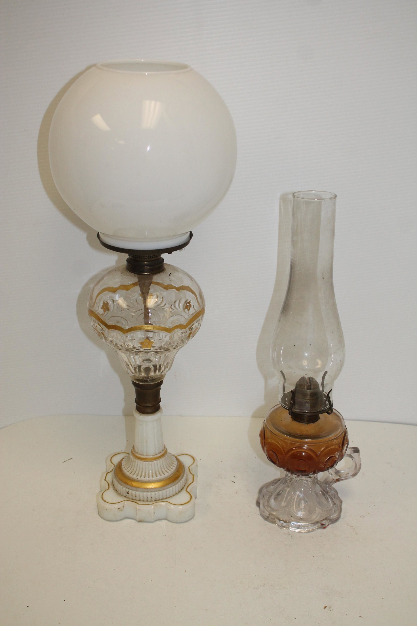 2 antique whale oil lamps: 2 antique whale oil lamps