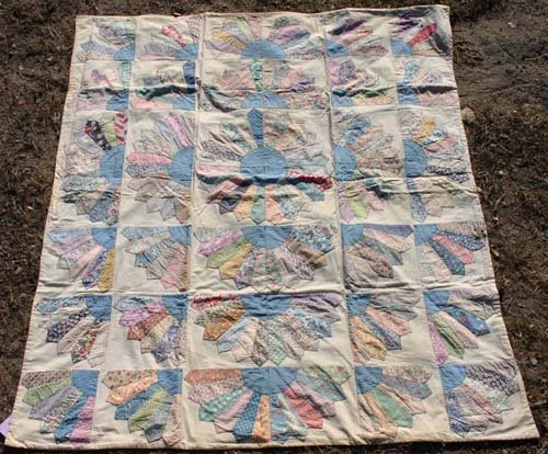 Aster Nancy Cabot 66"x85" quilt ca 1933 hnd piece