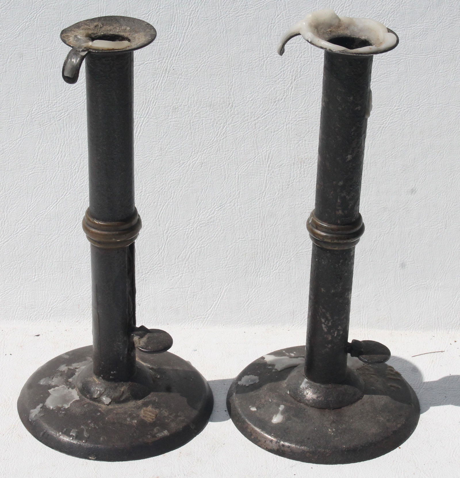 pr 18th/early 19thC wedding band hogscraper candlestick: pr 18th/early 19thC wedding band hogscraper candlestick - 8" tall