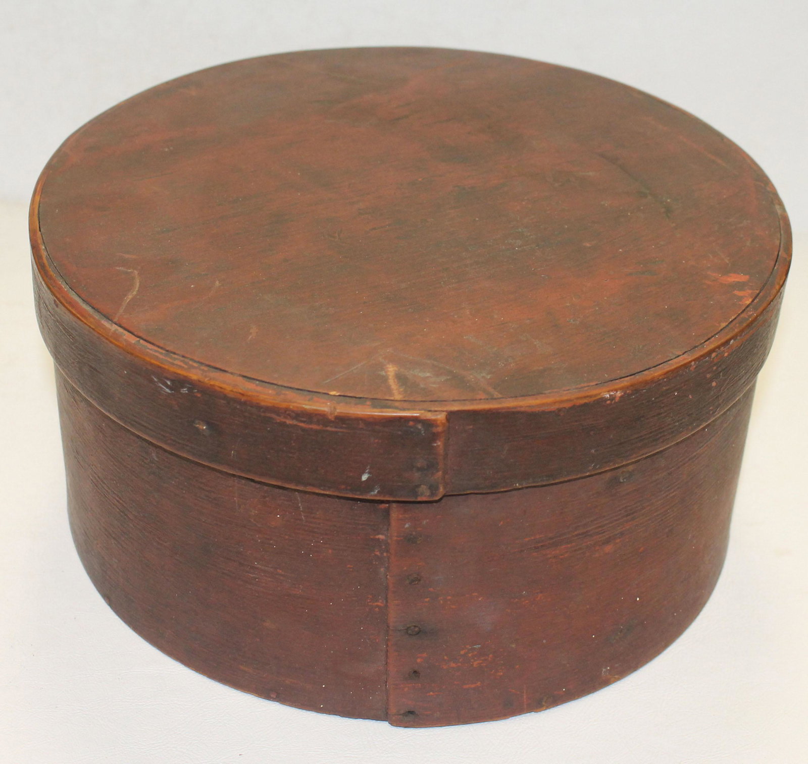 Antique round pantry box in old red paint - as found -: Antique round pantry box in old red paint - as found - 10 1/2" diam x 5 1/4" tall
