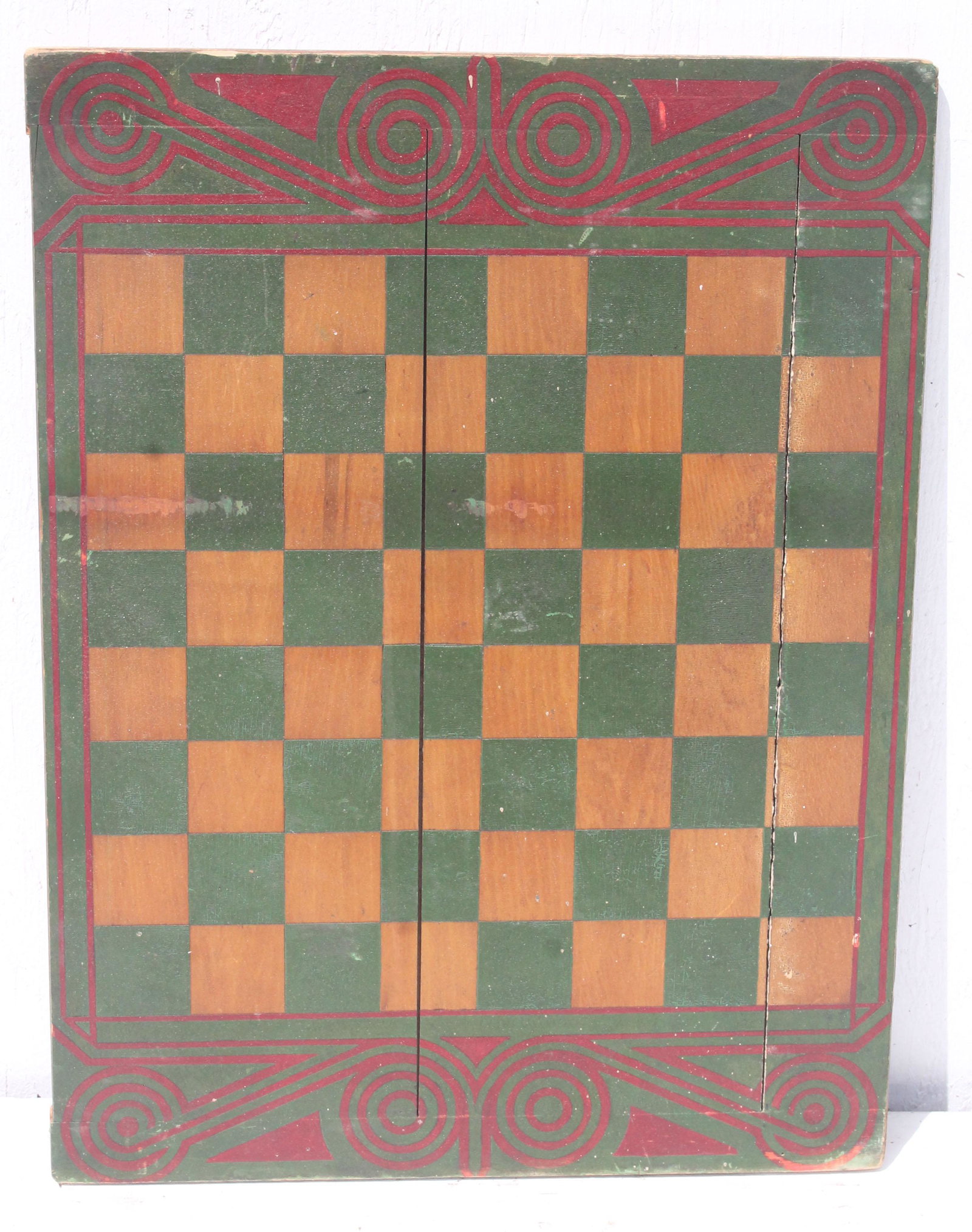 Antique wooden painted checkers gameboard in green &: Antique wooden painted checkers gameboard in green & red - 23 3/4"x18"