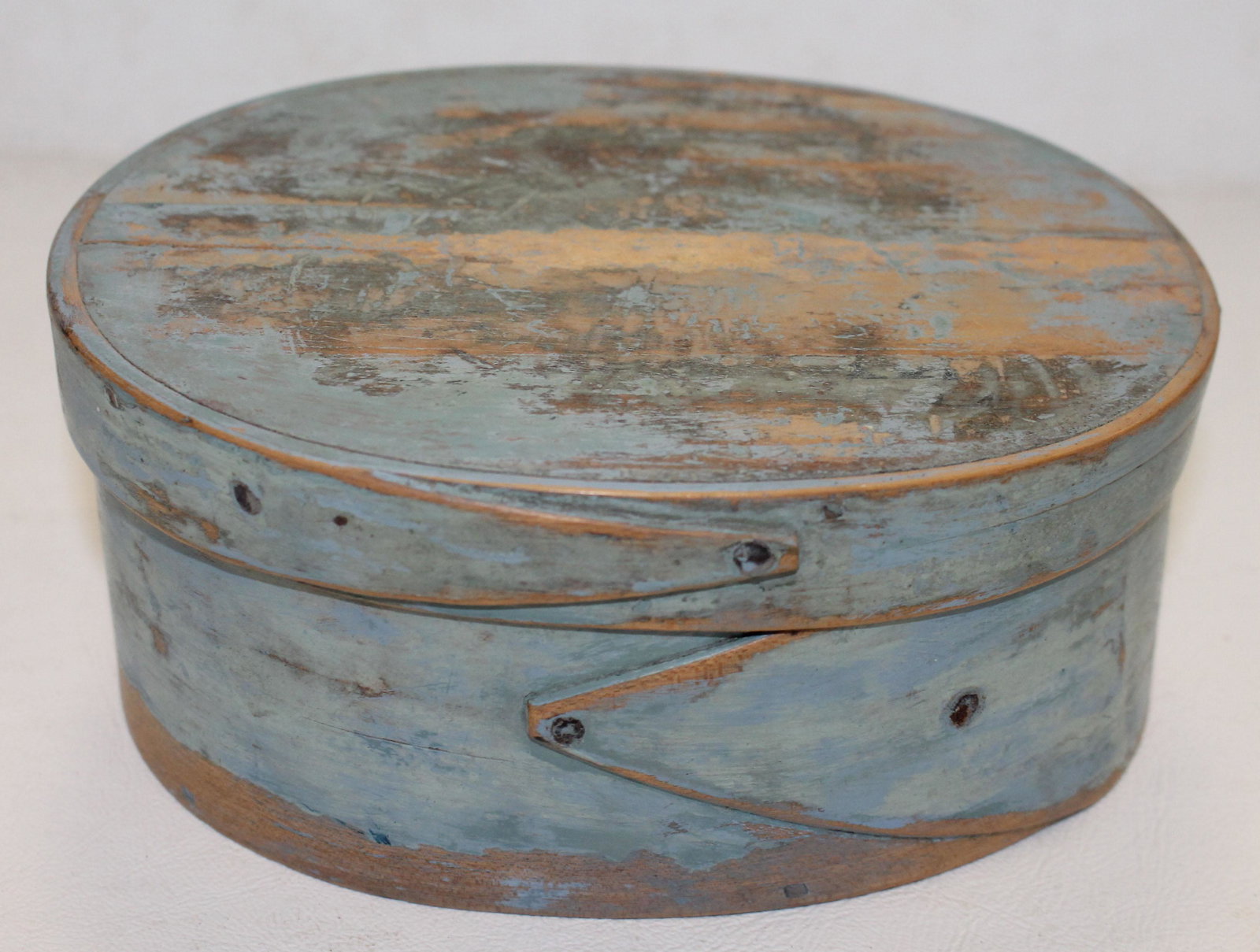 Antique fingered pantry box in blue paint - 6 1/2"x5": Antique fingered pantry box in blue paint - 6 1/2"x5" oval x 3" tall