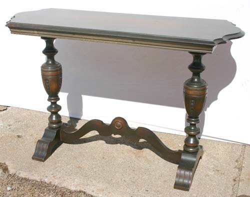 1930's mahog stretcher based sofa table: 1930's mahog stretcher based rectangular turtle top sofa table