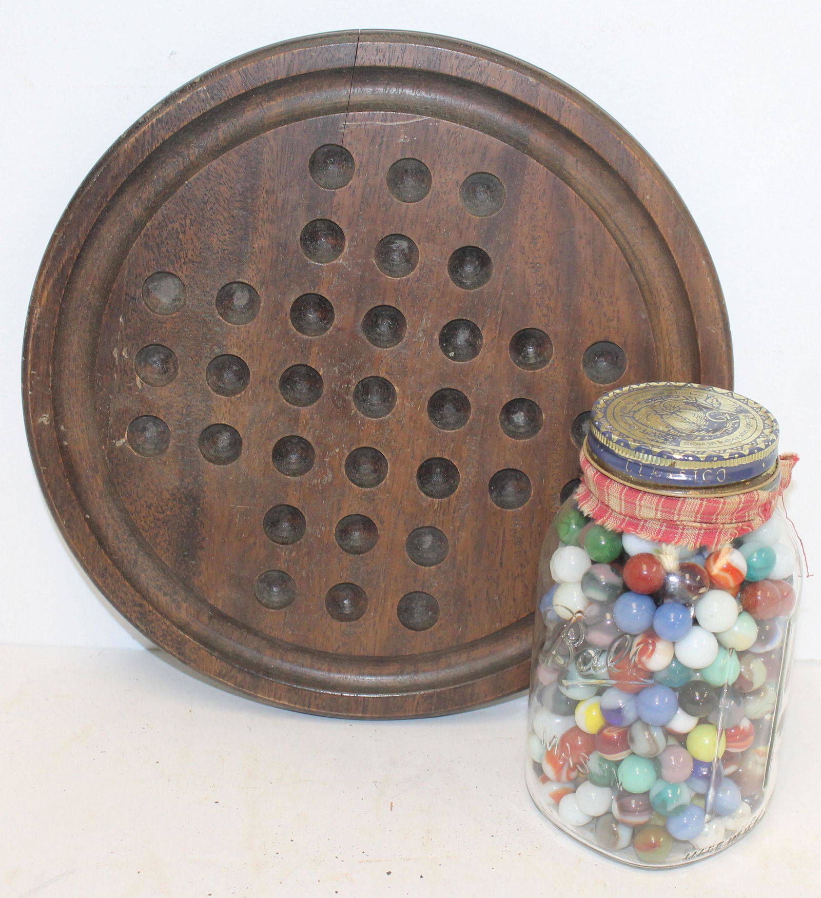 Antique marble lot incl jar of marbles w round wooden (1 of 5)