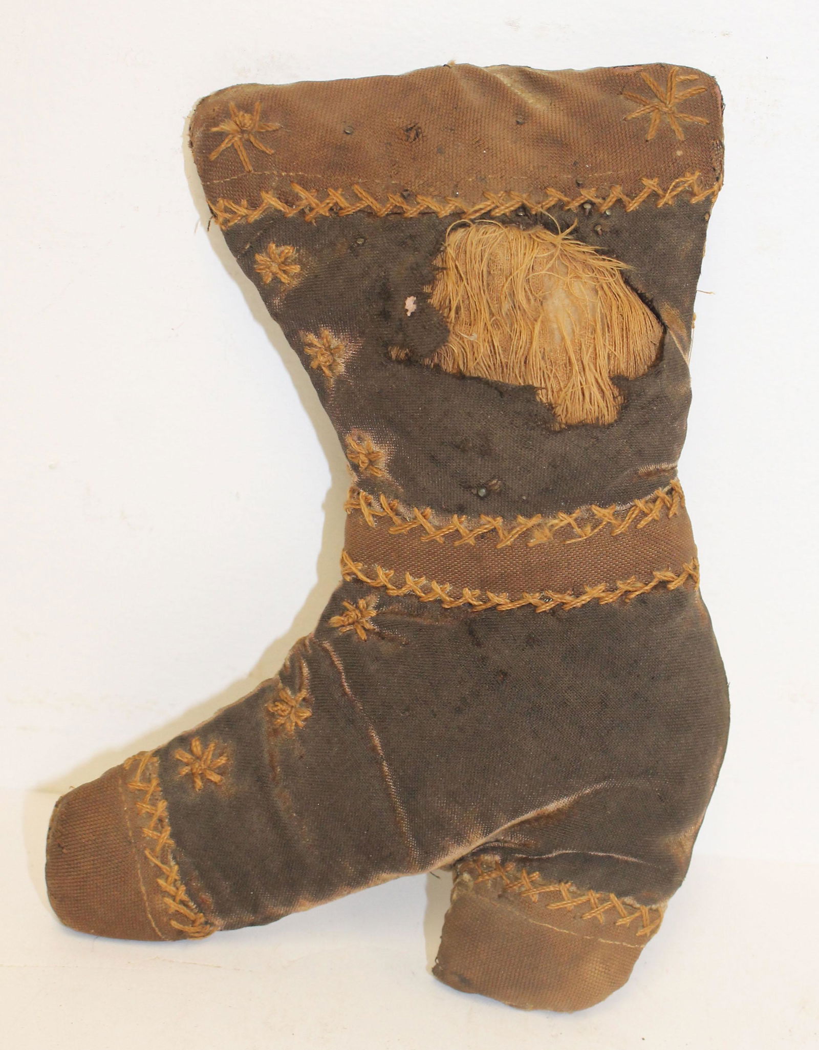 19thC boot form pin cushion - as found - (1 of 2)