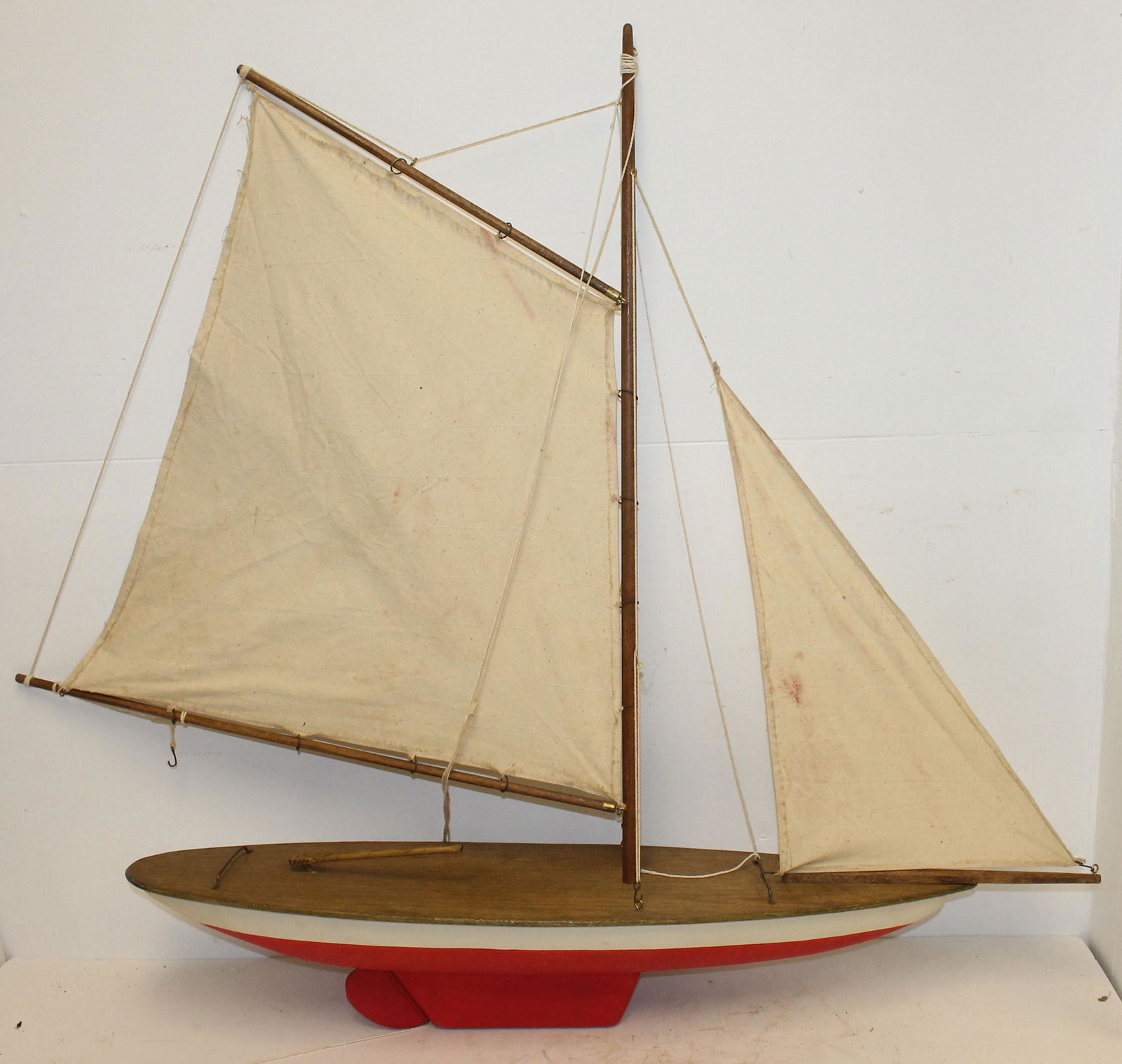 Mid Century red & white painted pond boat - 32 1/2" (1 of 3)