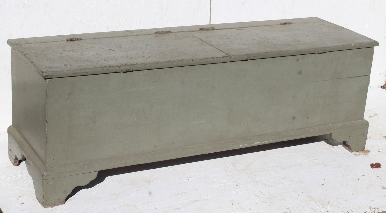 Antique grain bin in gray/green paint - 21" tall x 61 (1 of 6)