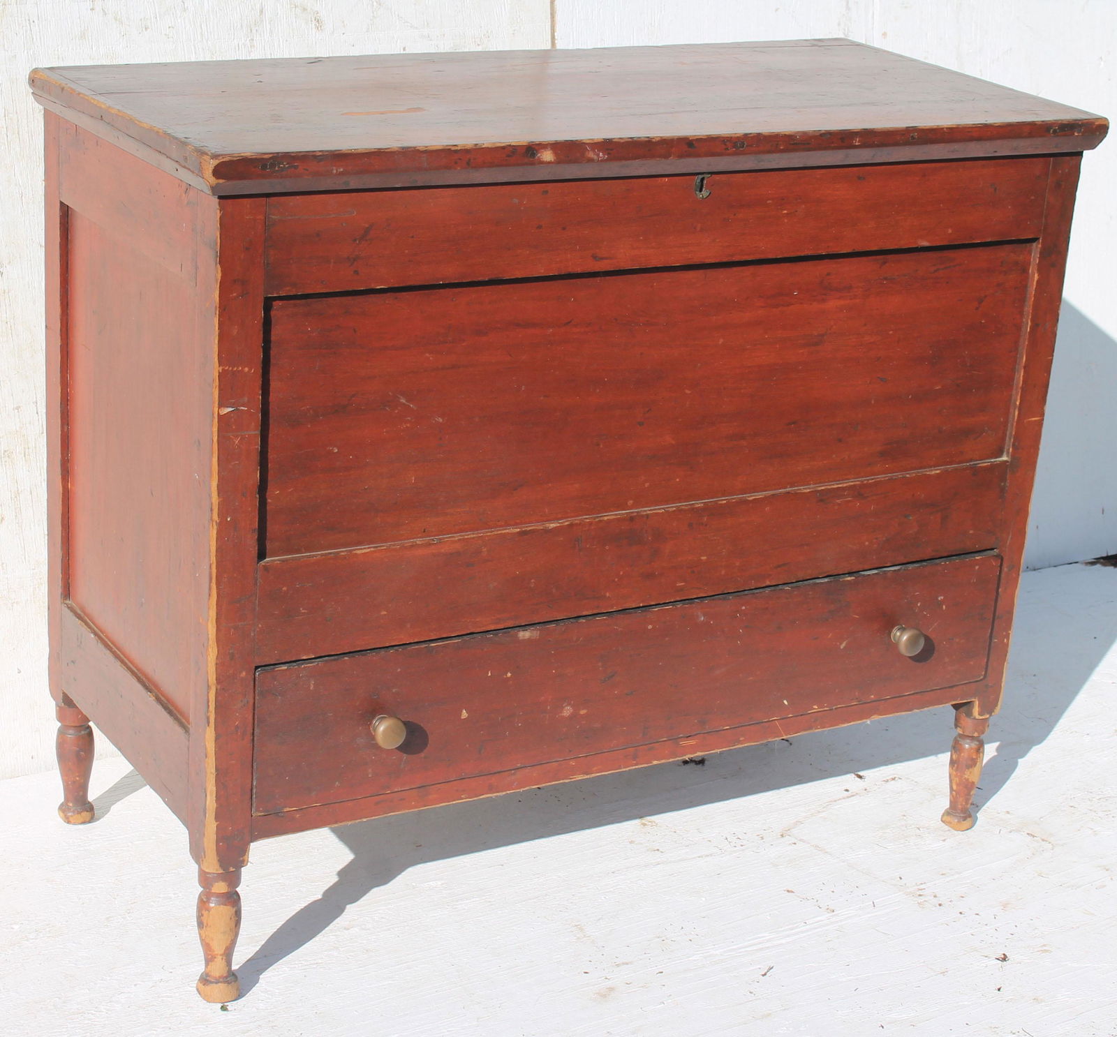 Antique period Sheration 1 drawer blanket chest in orig (1 of 5)