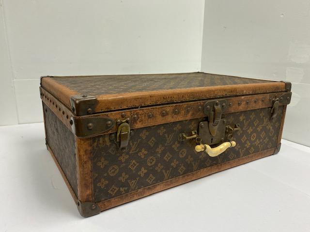 Vintage Louis Vuitton hard side suitcase - as found - (1 of 11)
