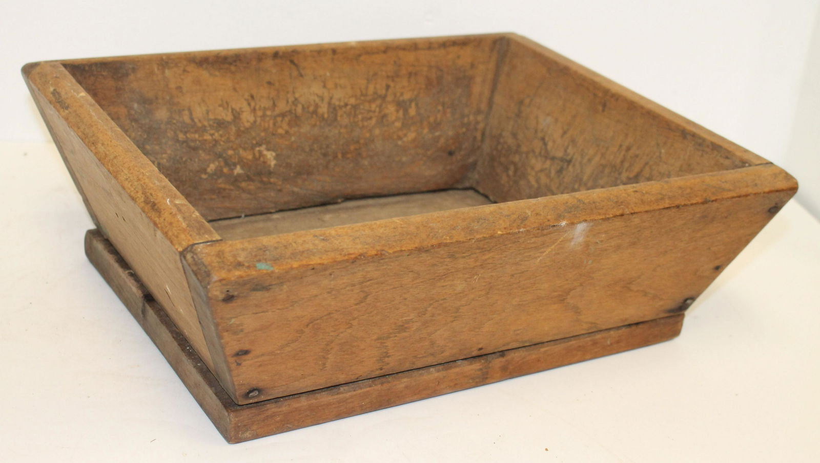 Antique apple tray - 14 1/4"x11 3/4"x4 3/4" tall (1 of 4)