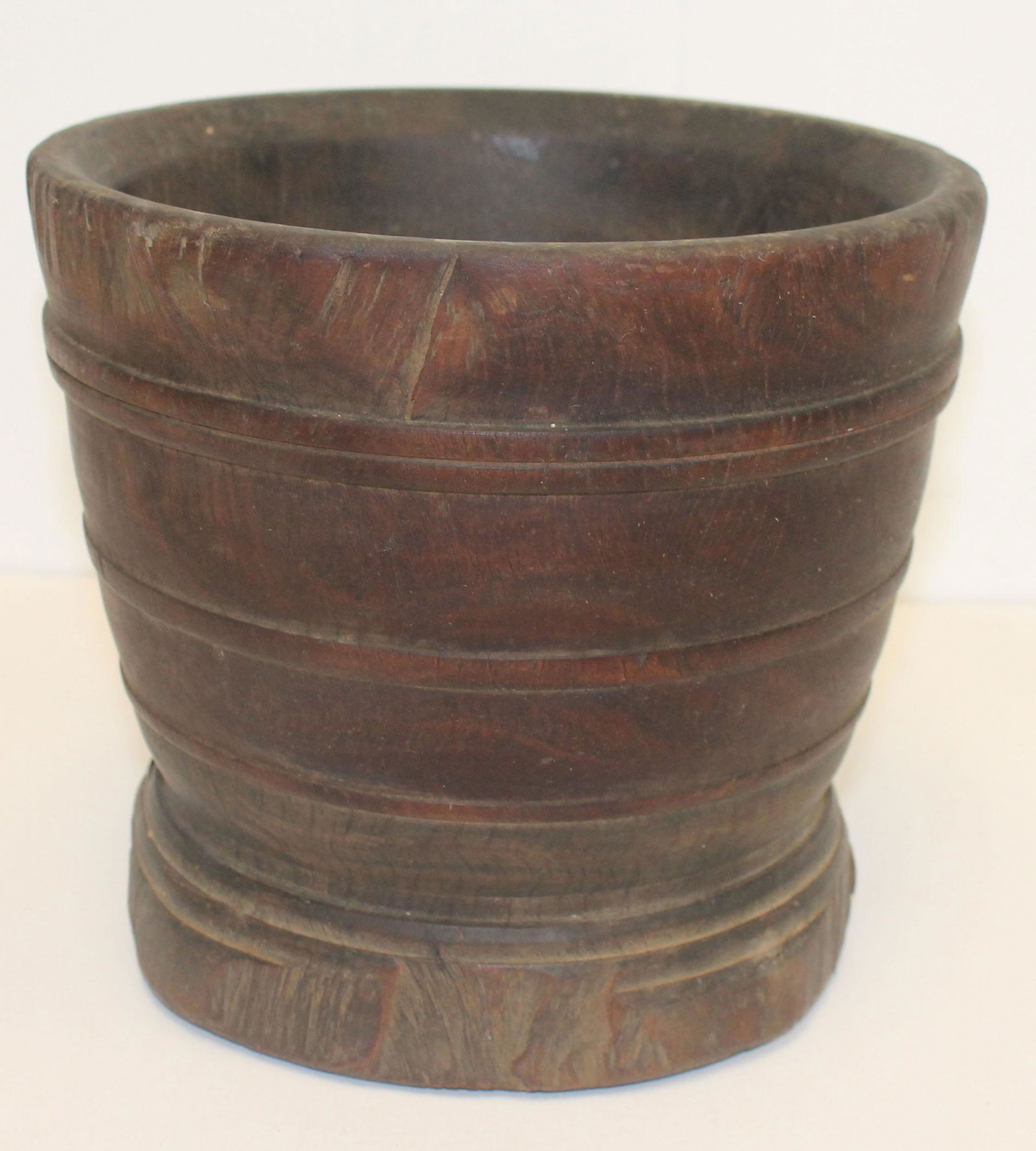 Antique Lignum Vitae mortar - 7" tall x 7 3/4" diam (no (1 of 4)